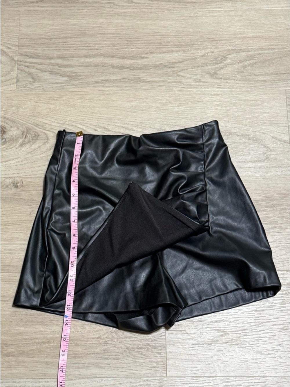 Zara Black Skirt with Branded Waistband - Picture 2 of 6